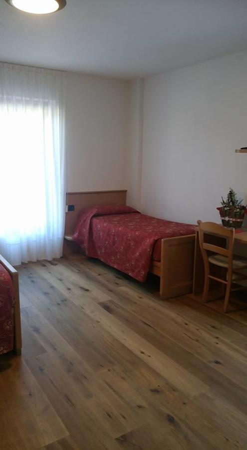 فندق Meuble Rosalpina إيزولاشيا المظهر الخارجي الصورة